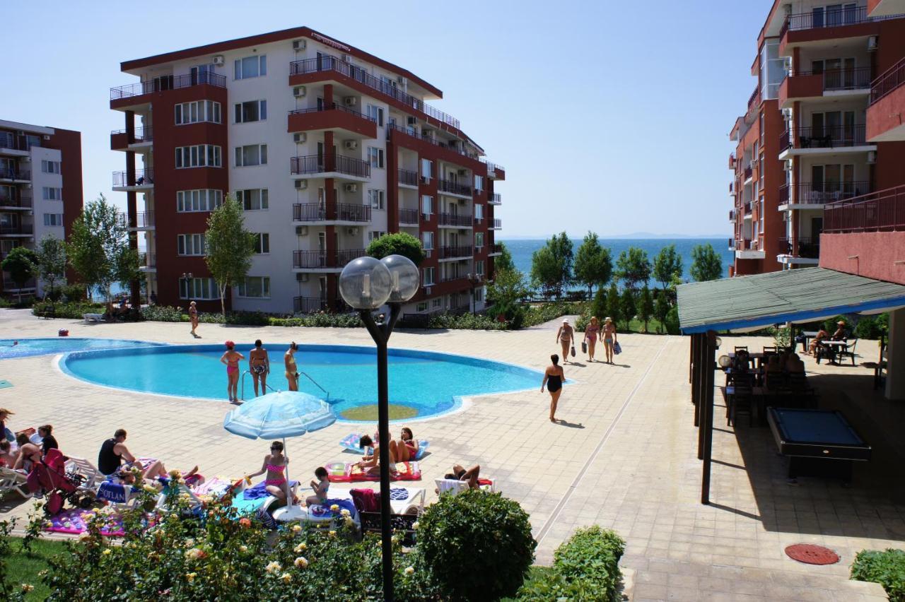 Grand Resort Fort Noks Studio Sveti Vlas Esterno foto